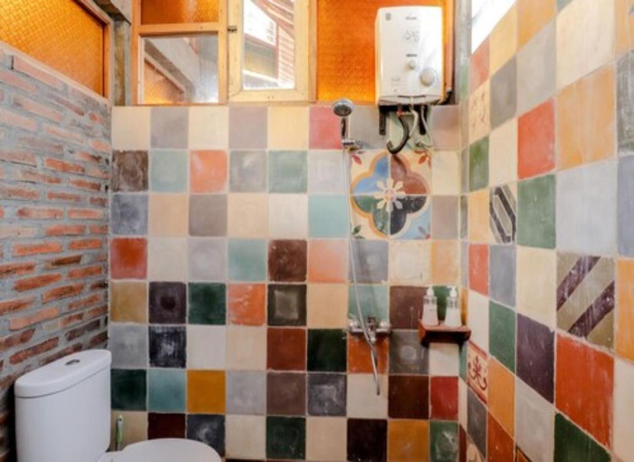 Lorong Homestay Bantul Exterior photo